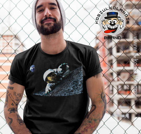 Kosmonauta na księżycu - koszulka męska