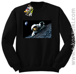 Kosmonauta na księżycu - bluza bez kaptura czarna